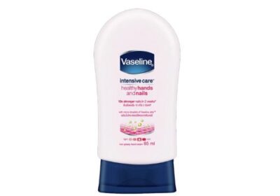 Vaseline-Intensive-Care-Healthy-Hands-and-Nails