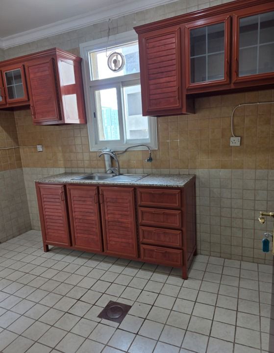 Apartment For Rent in Salmiya