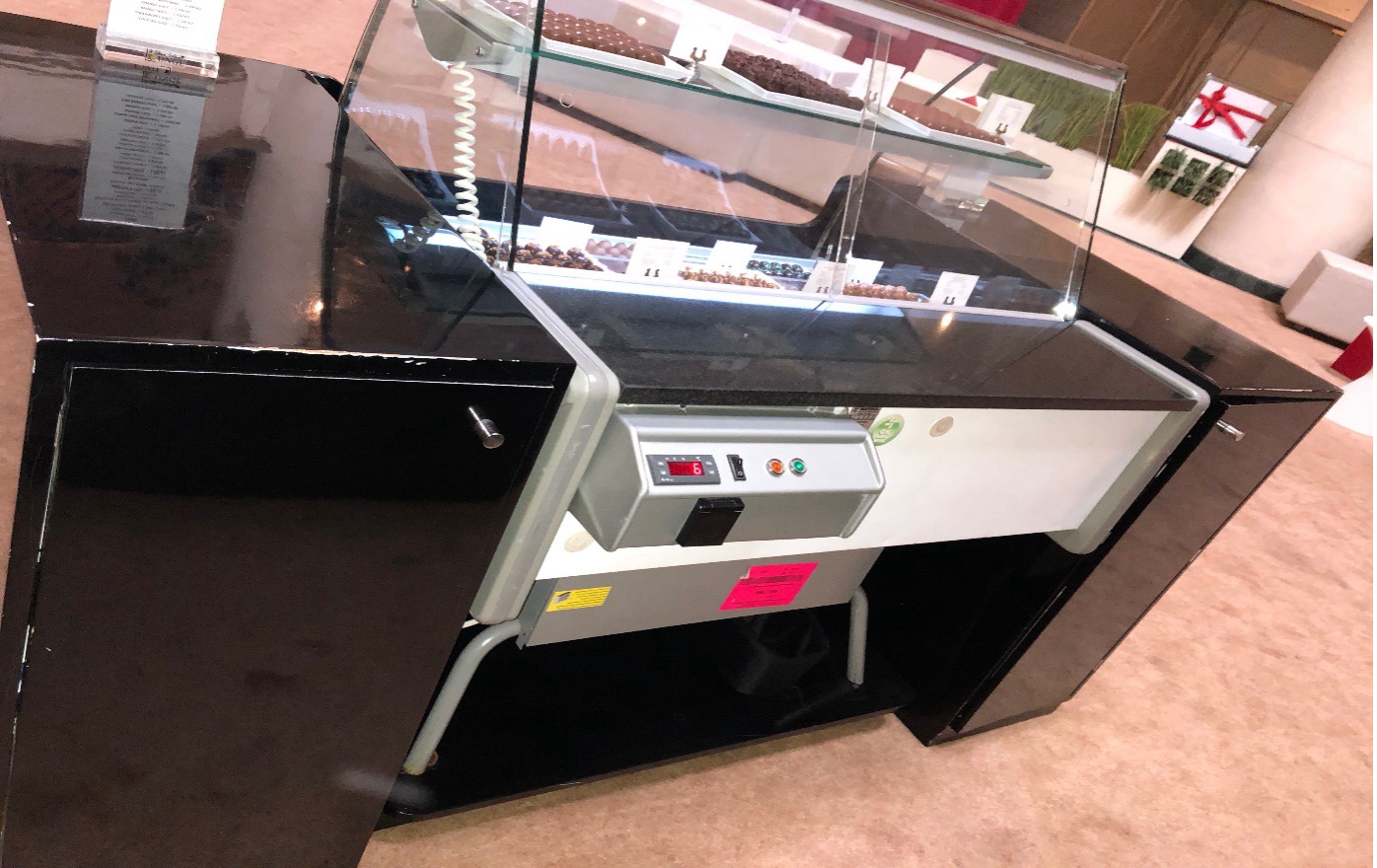 WHOLE COMMERCIAL KITCHEN EQUIPMENT FOR SALE معدات مطبخ تجاري كاملة للبيع