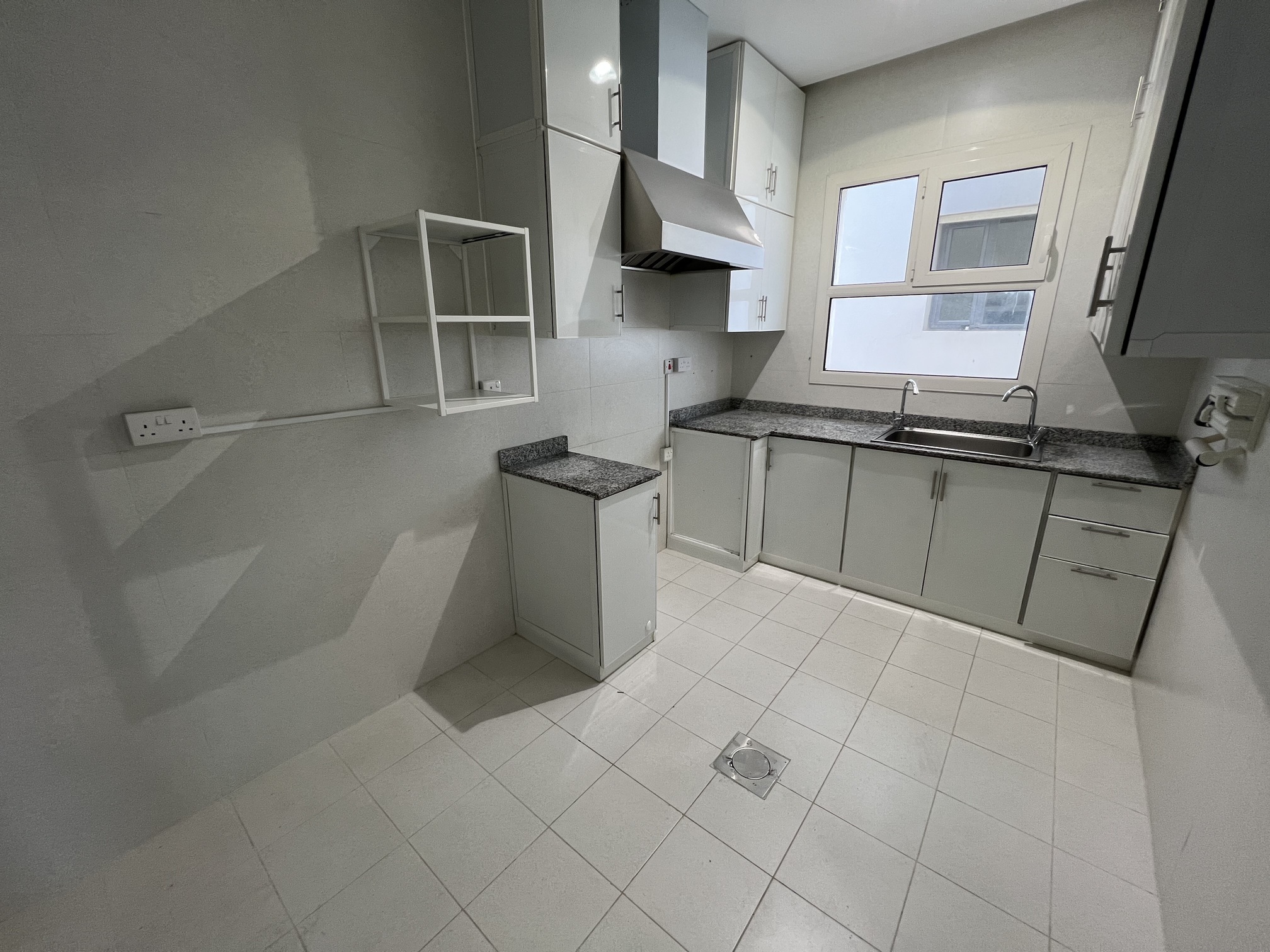 Fnaitees, nice 3 bedroom apartment