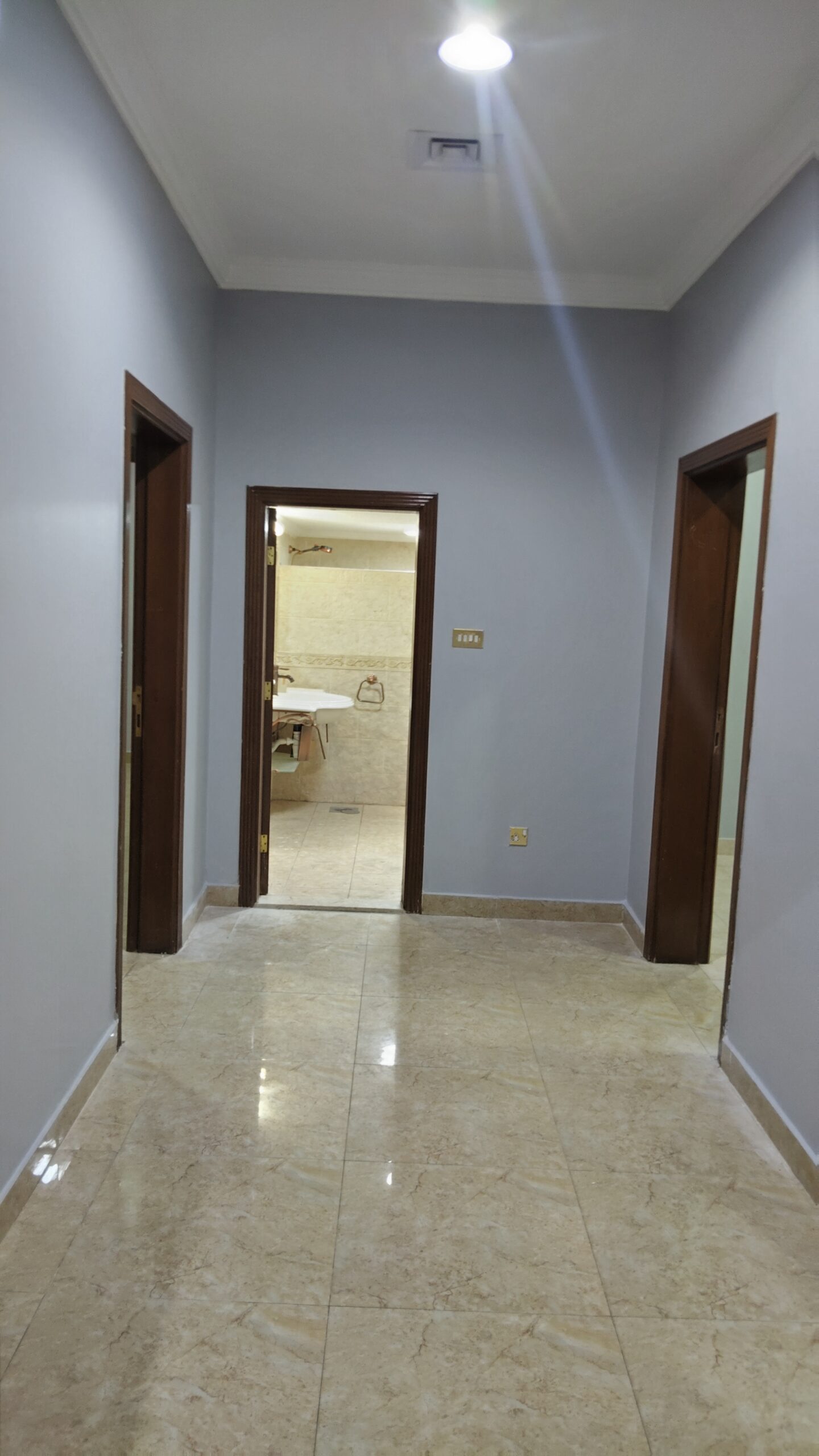 basement 3bhk flate for rent in alzahara