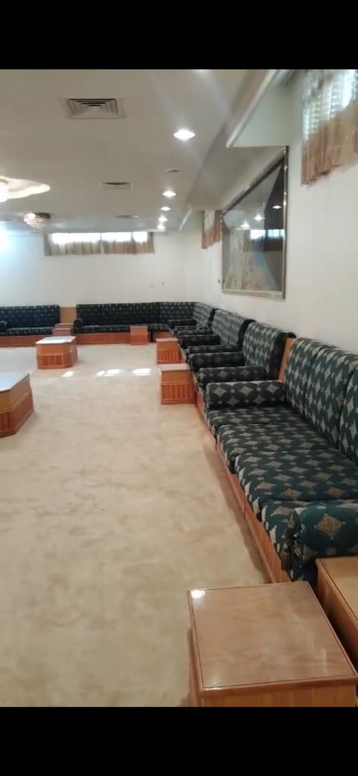 طقم ديوانية كبير كامل للبيع