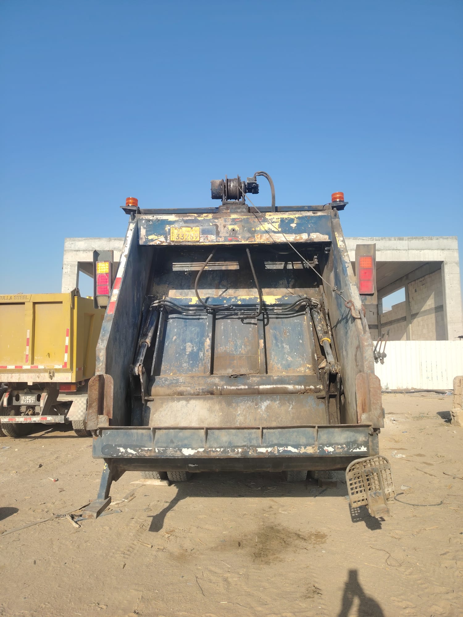 Garbage truck for sale