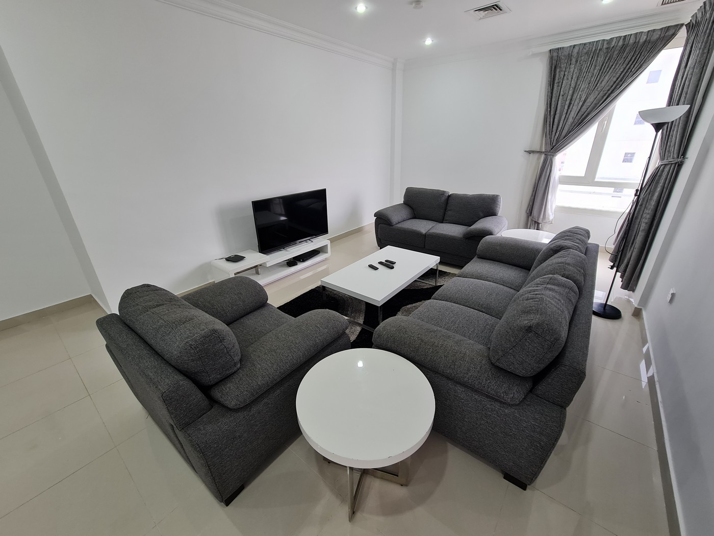 Fintas, spacious 2 bedroom apartment unfurnished