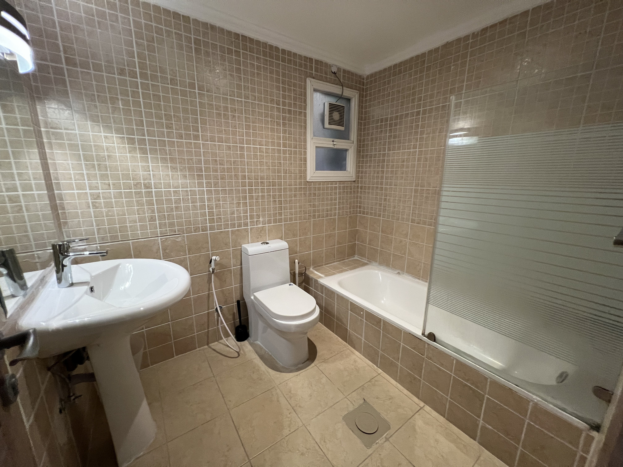 Mangaf, sacpious 2 master bedroom in compound
